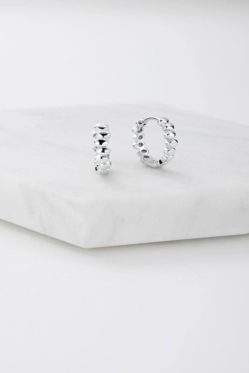 Bailey Mini Huggie (Silver)