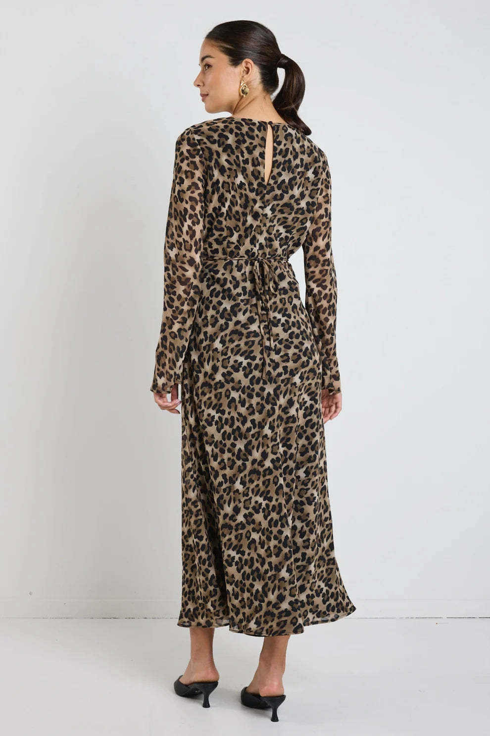 Chateau Georgette Fluted Sleeve V Bias Midi Dress (Leopard)