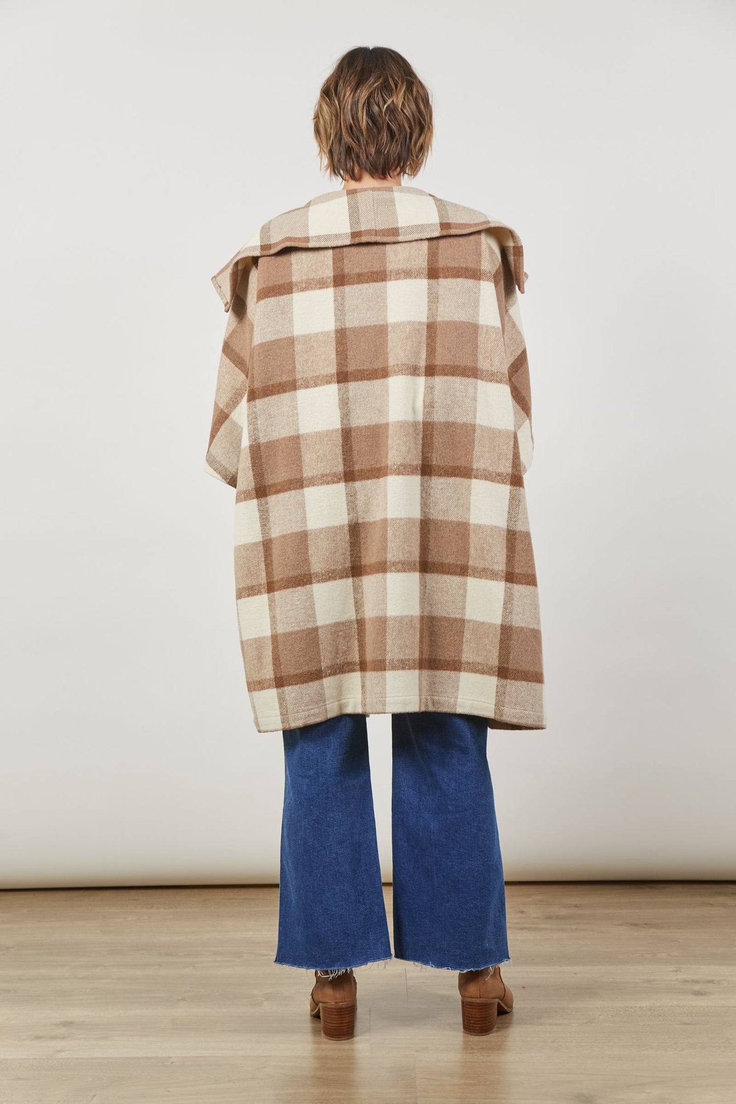 Cityscape Jacket (Latte)