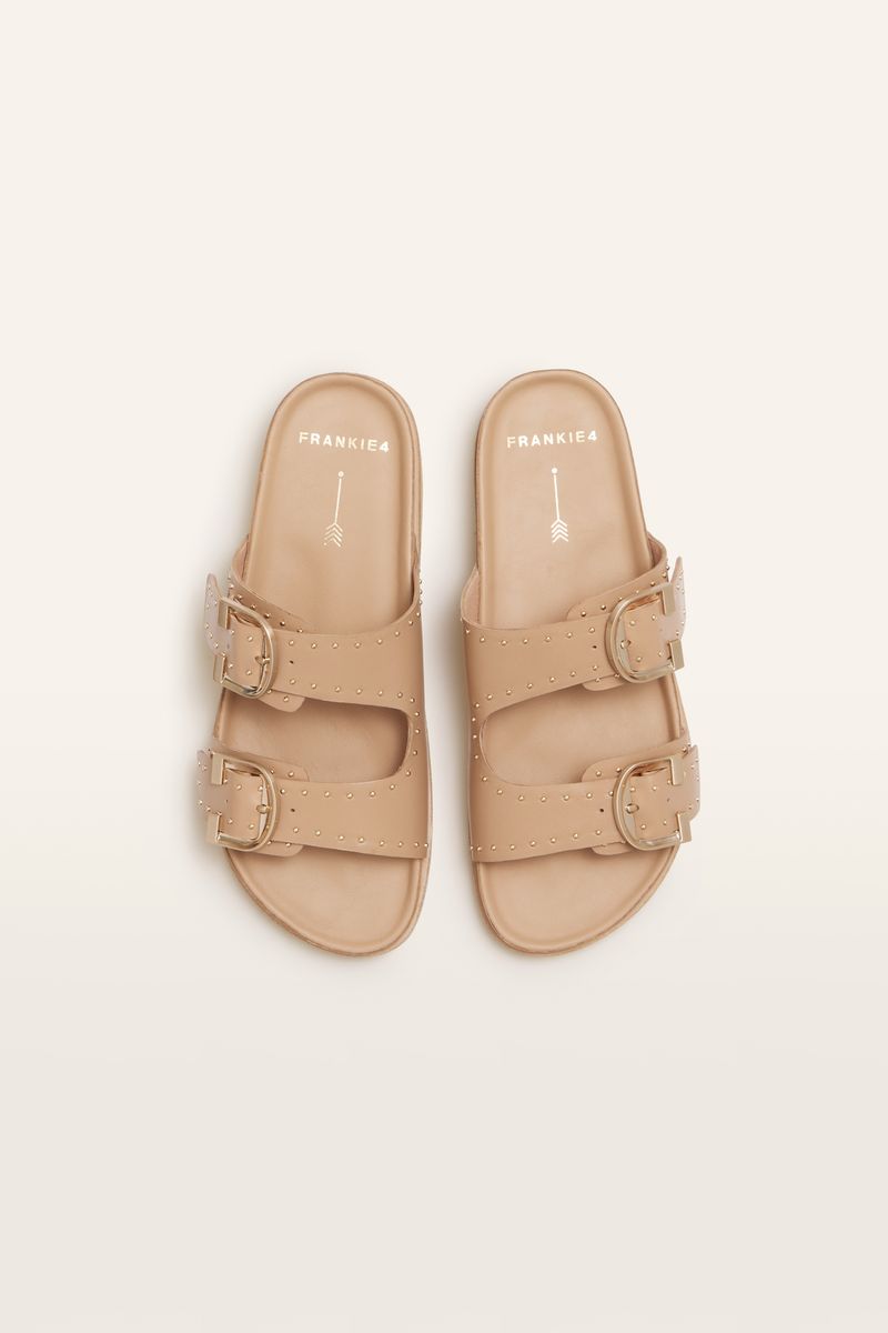 Deon (Camel Stud)