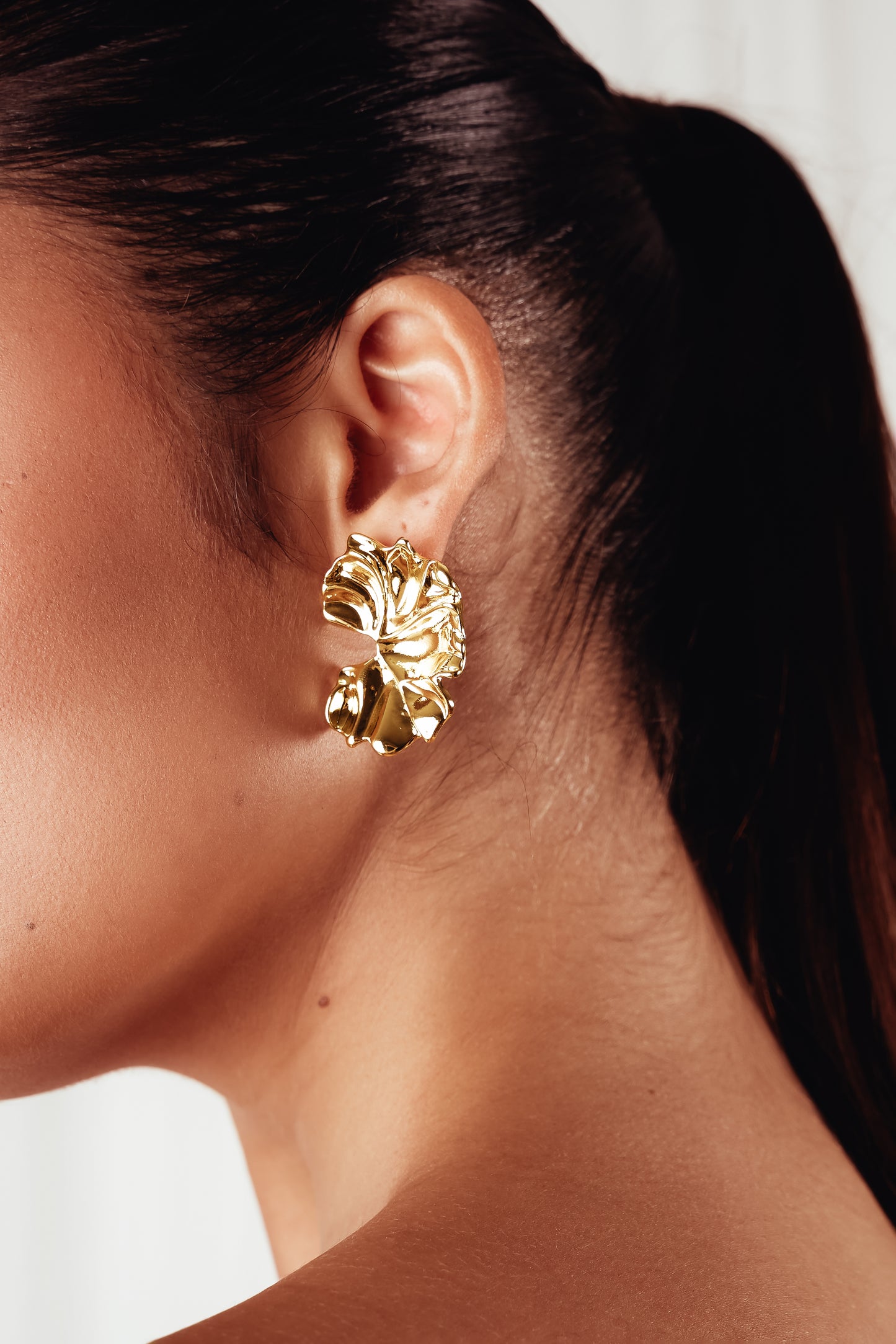 Henrietta Earring (Soft Gold)