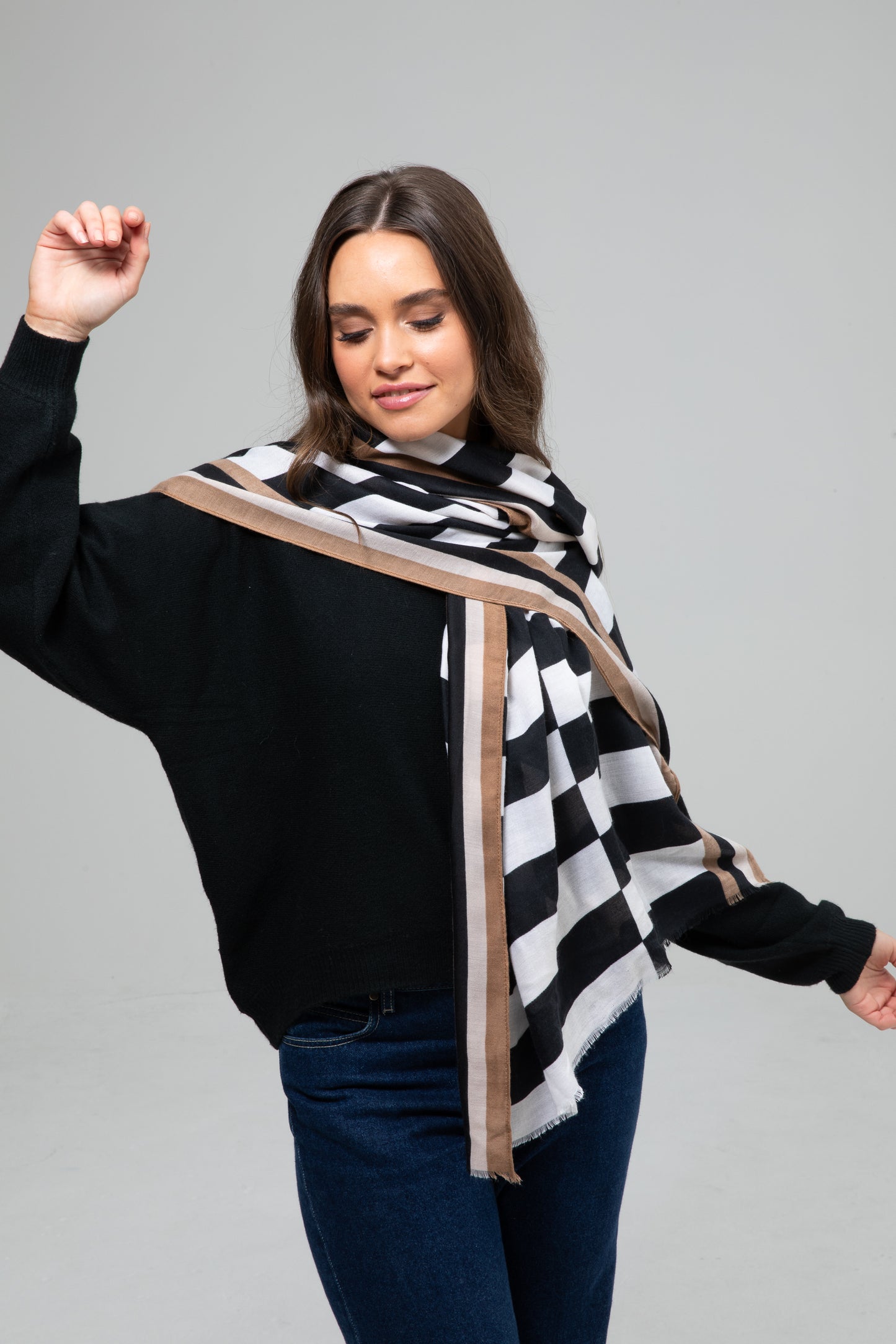 Penny Scarf (Black w White)