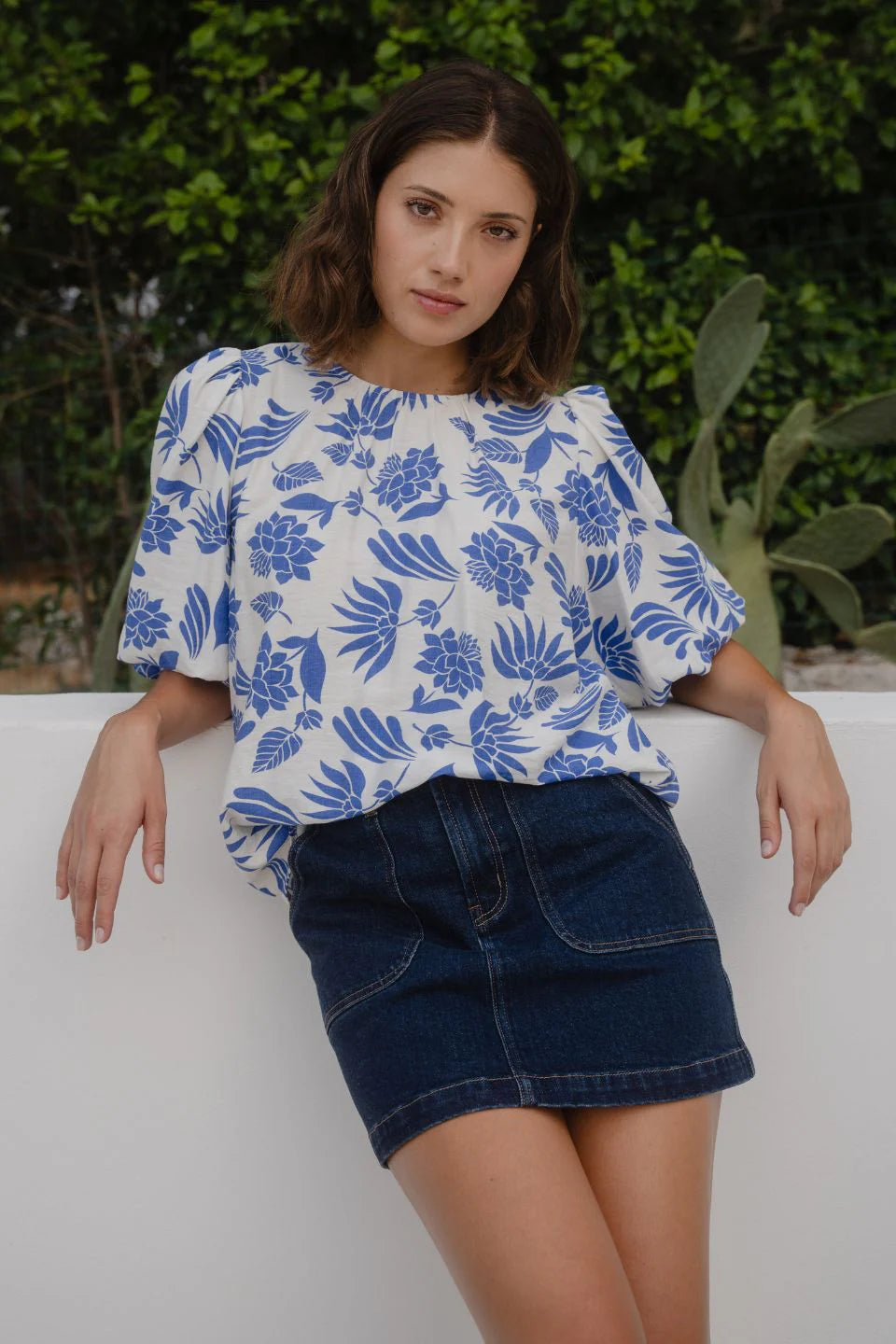 Justify SS Blouson Sleeve Top (Blue Lotus)