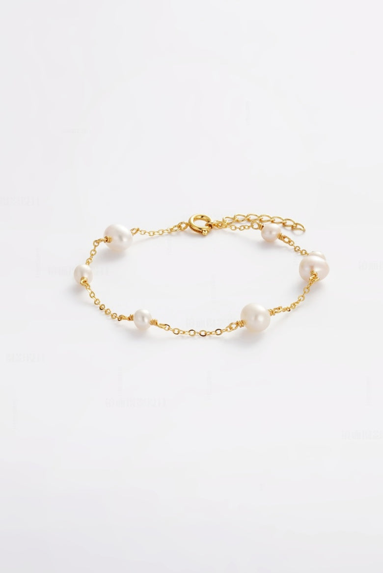Zafino Gold Chain Luna Bracelet with Pearls | Gretel Lane
