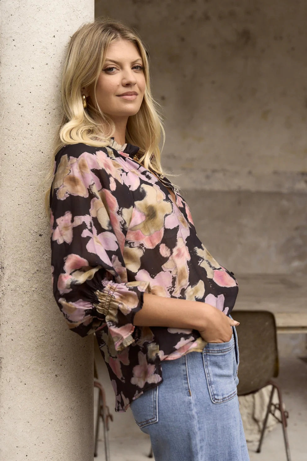 Mastery Button Though Top (Black Pressed Flower)