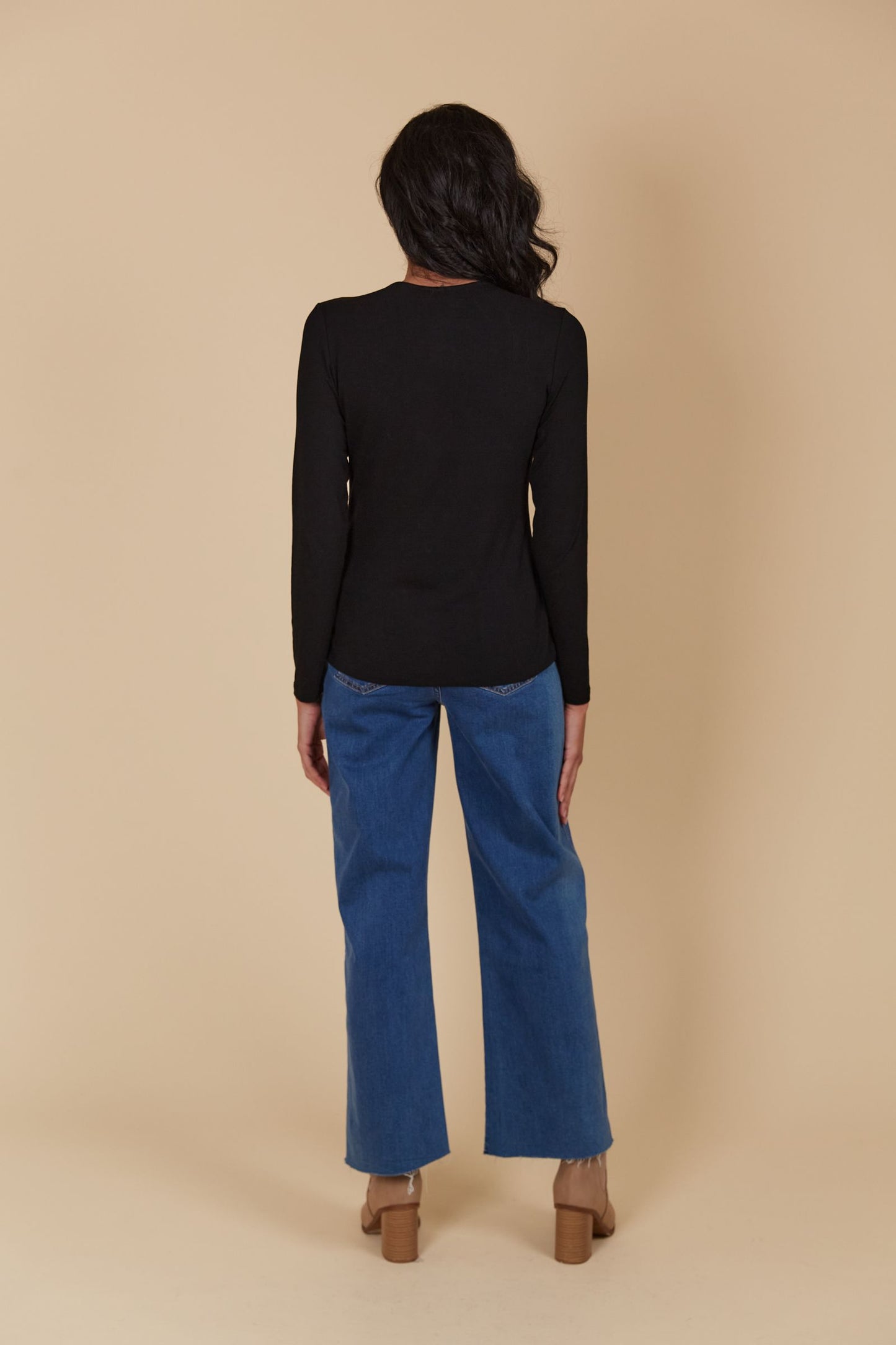 Naria Scoop Neck Top (Onyx)