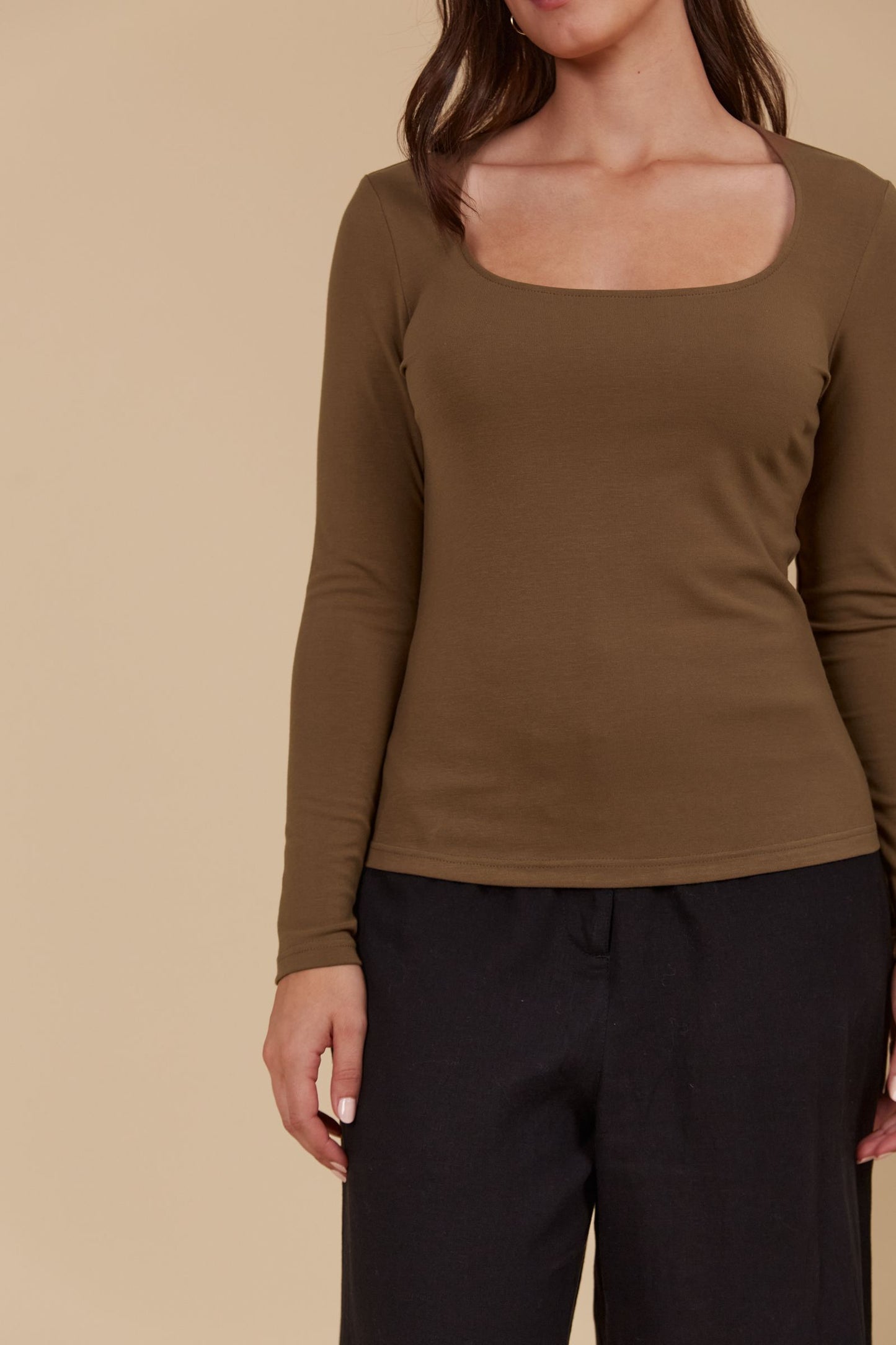 Naria Scoop Neck Top (Toffee)