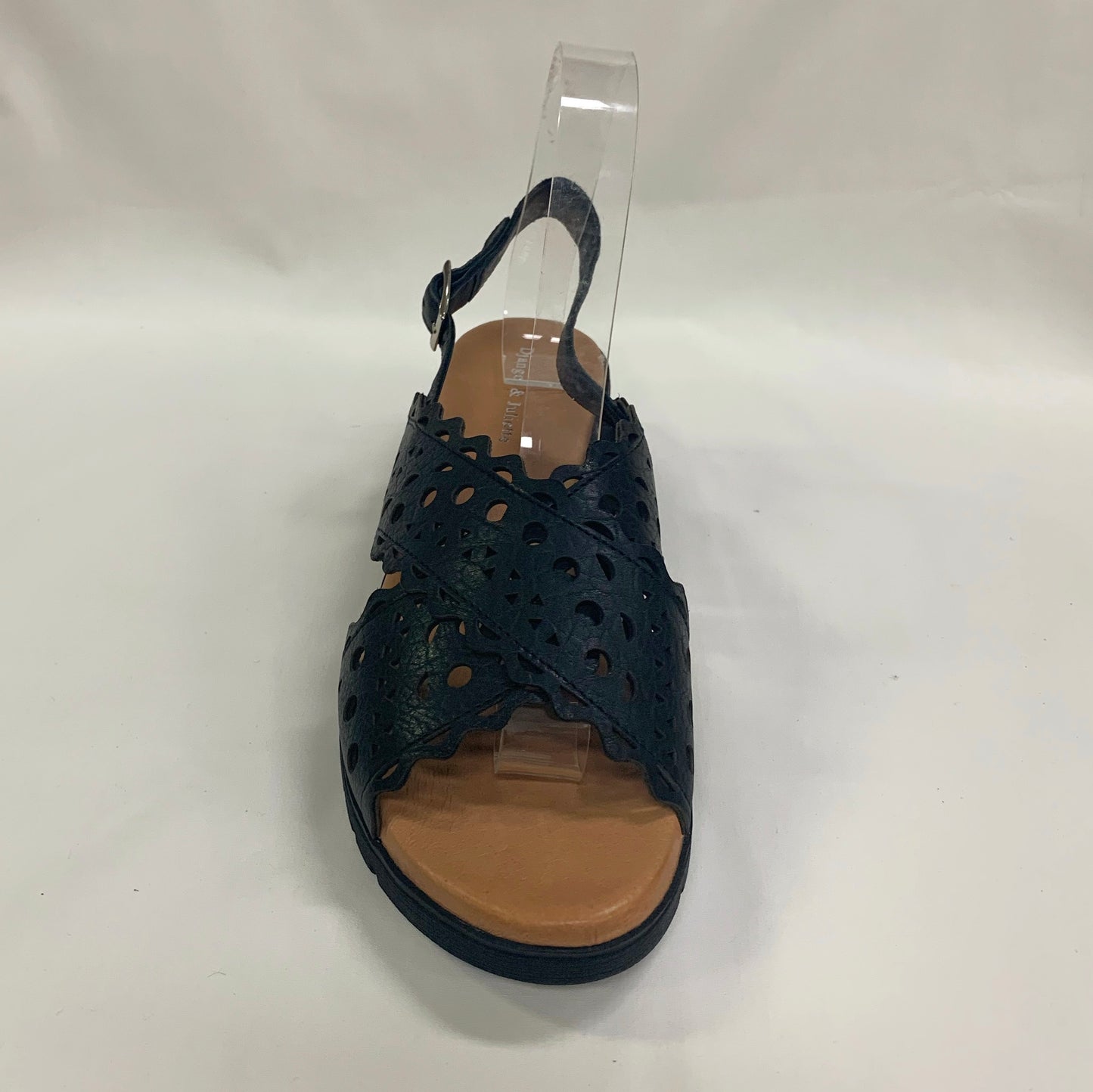 Macee (Black)