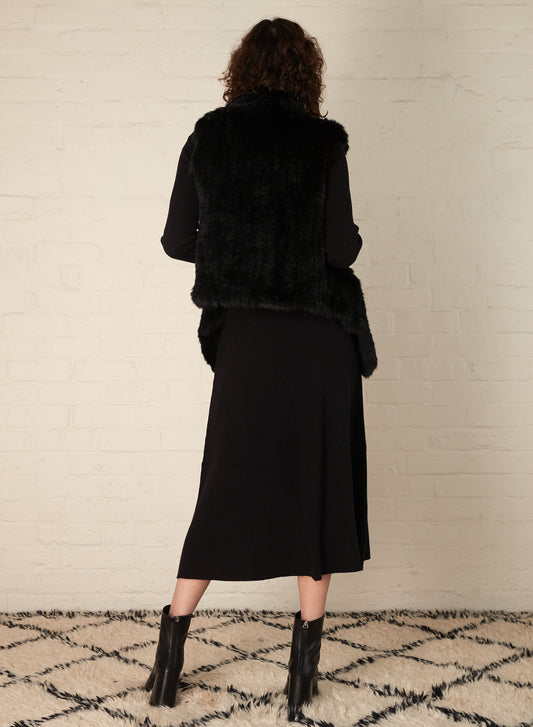 Assure Fur Vest (Black)