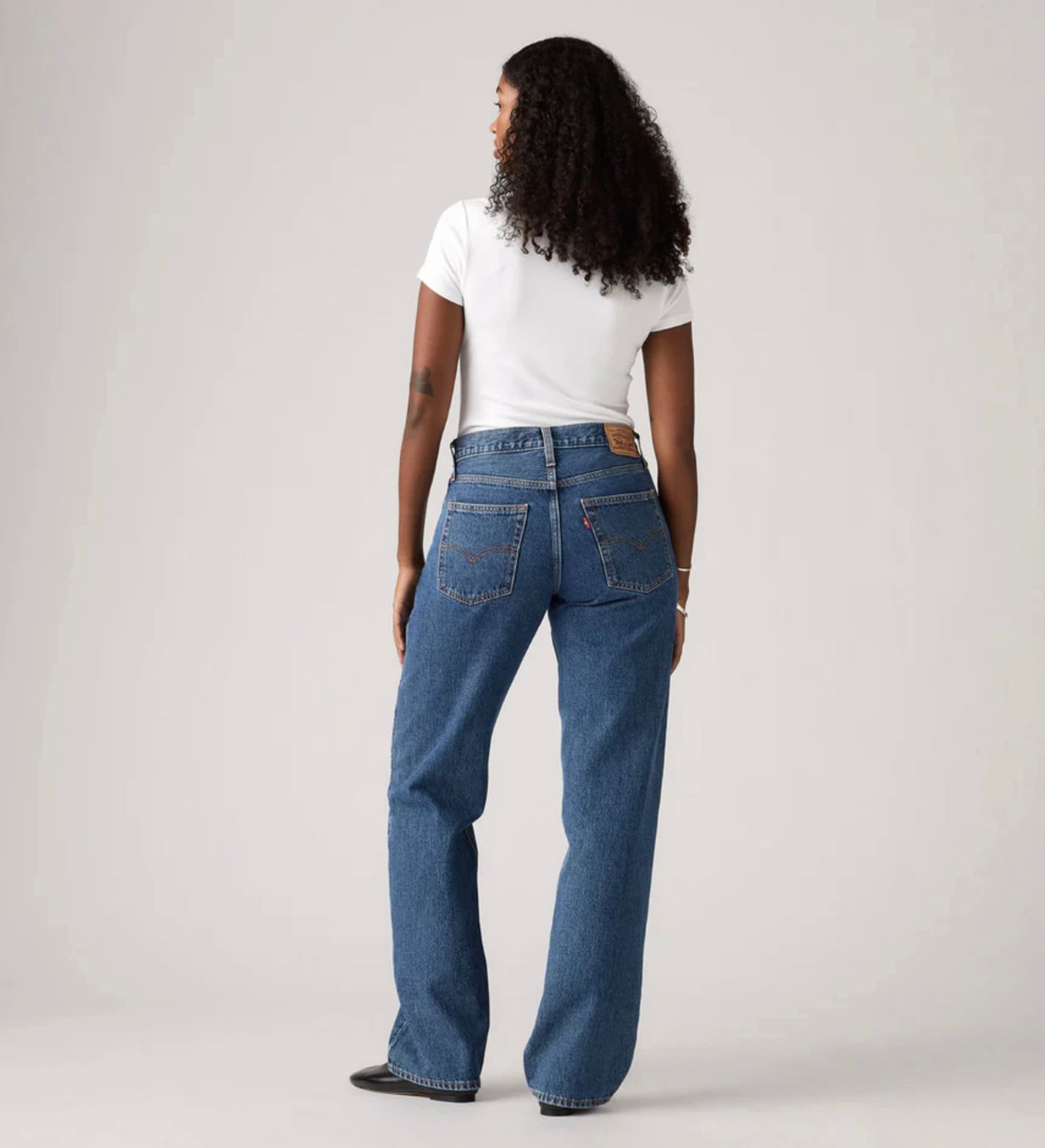 Levi Women's '94 Baggy Jeans in Mid Blue Denim | Gretel Lane