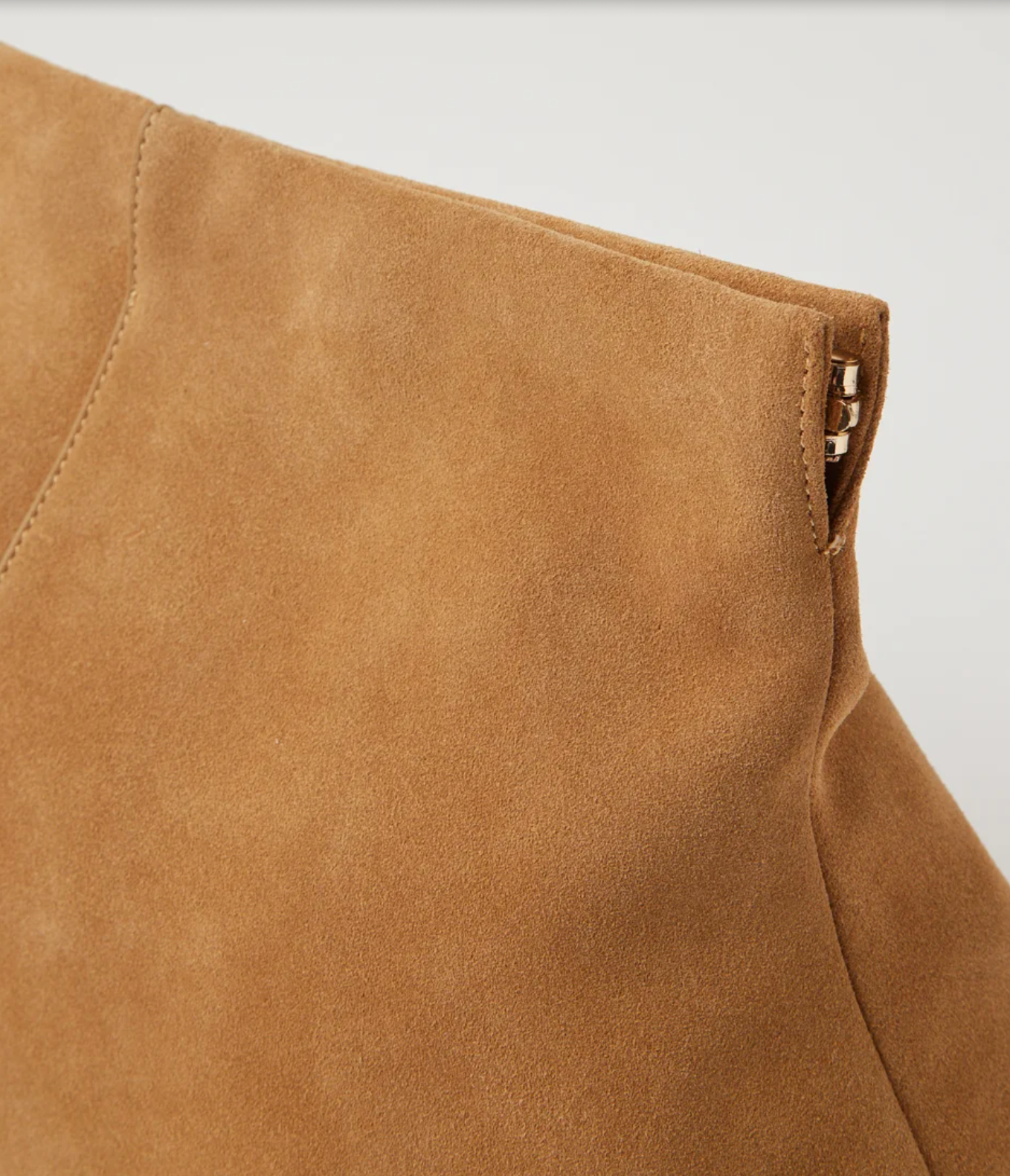 Aevie (Camel Suede)
