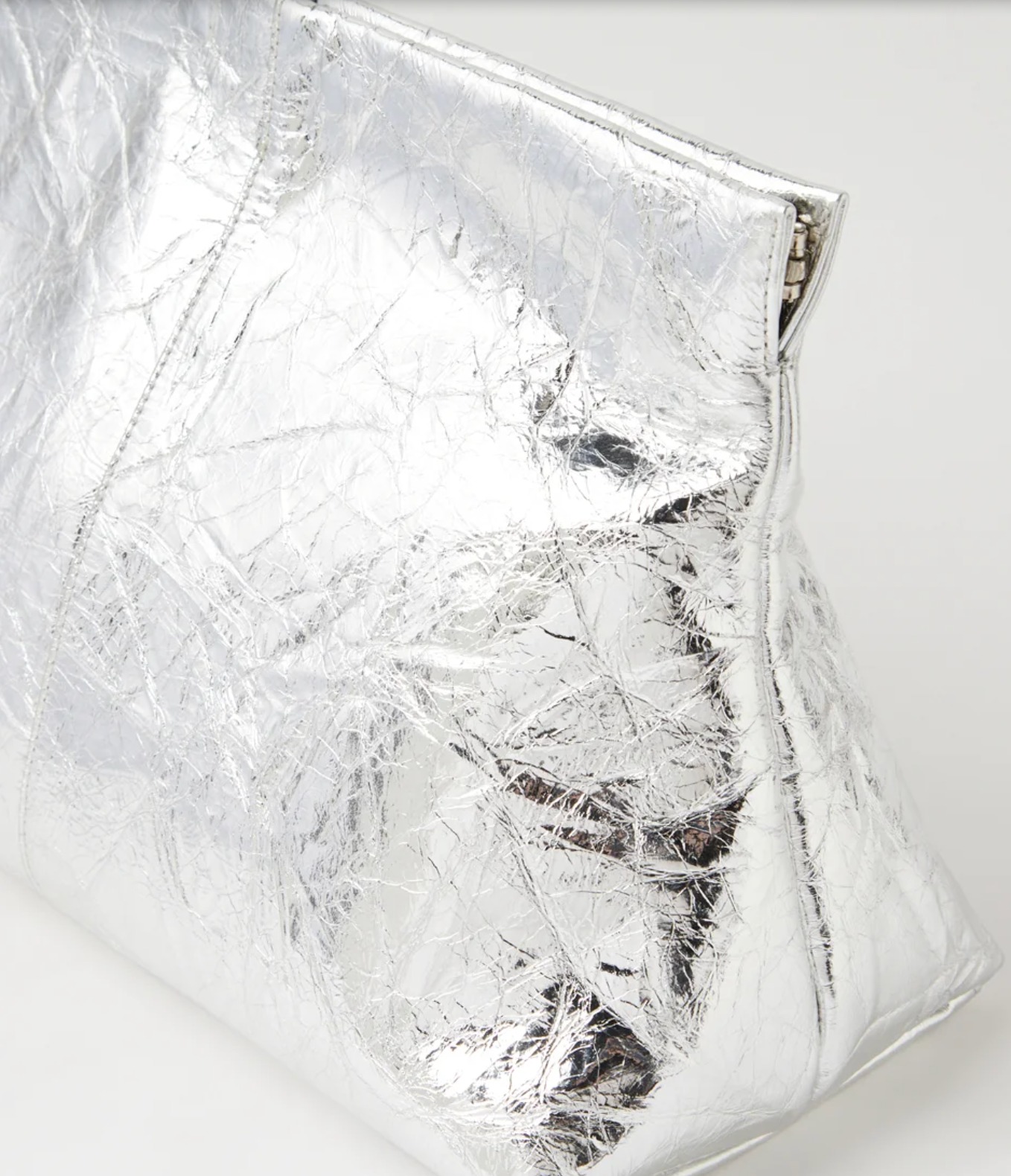 Aevie (Metallic Crinkle Patent)