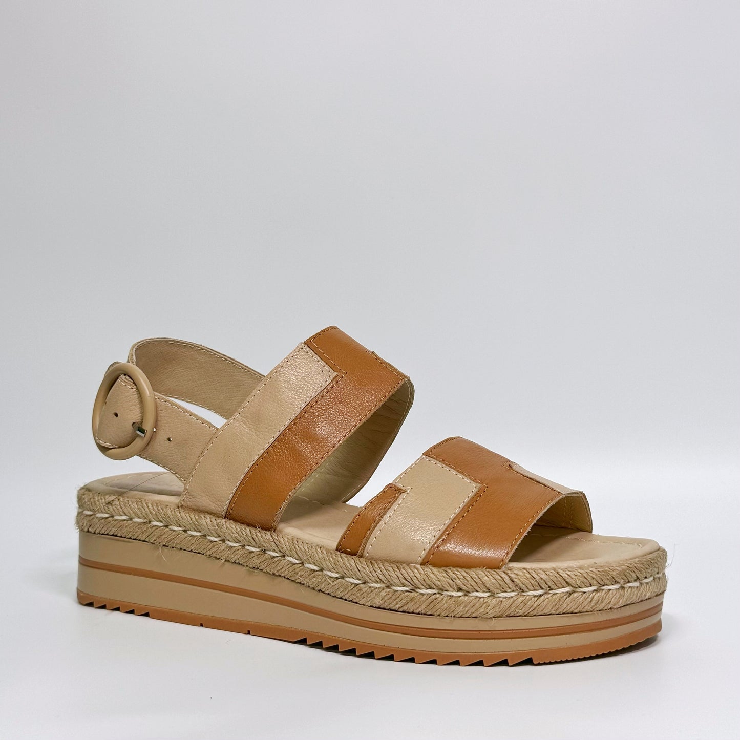 Atami (Dk Tan-Camel)