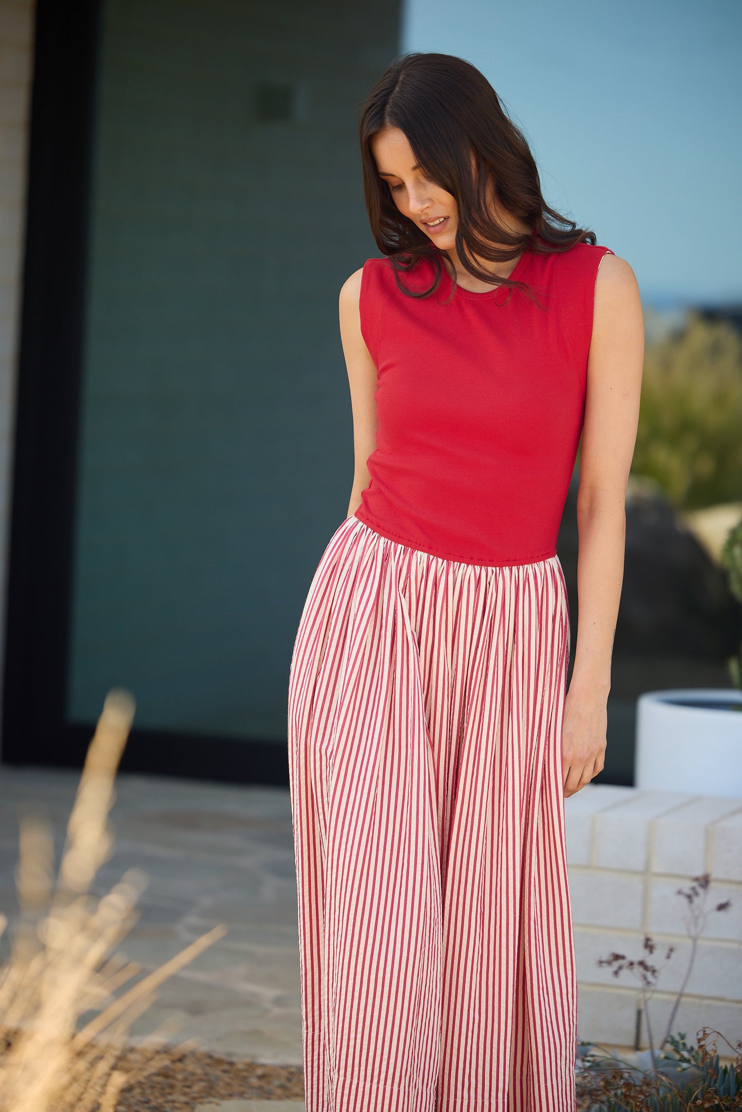 Daphne Dress (White w Red Stripe)