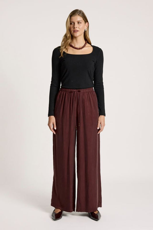 Eb&Ive Women's Maroon Cupro Pants | Gretel Lane