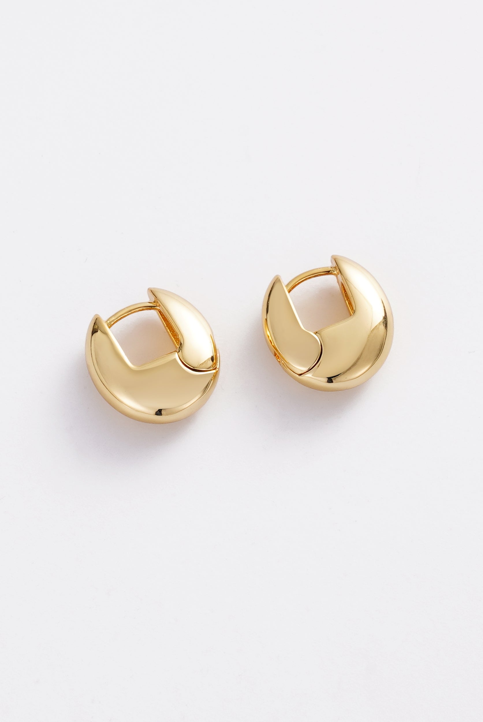 Zafino Carrie Contoured Hoop Gold | Women's Jewellery | Gretel Lane