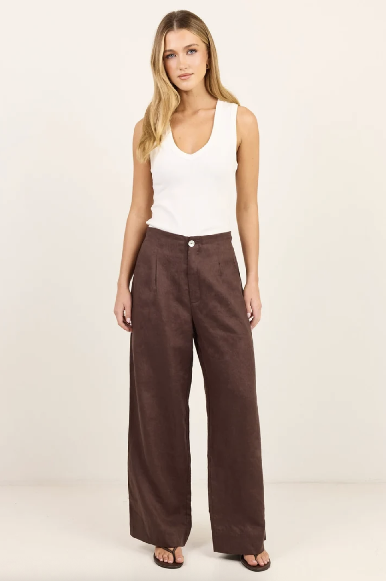 Re:Union Curator Linen Pleat Front Wide Leg Pant Dark Chocolate | Women's Pants | Gretel Lane