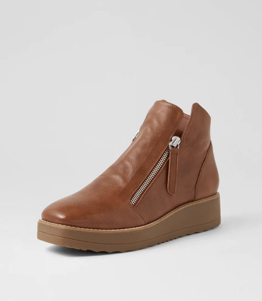 Top End Dosta Twin Zip Ankle Boot Whiskey Leather | Women's Footwear | Gretel Lane