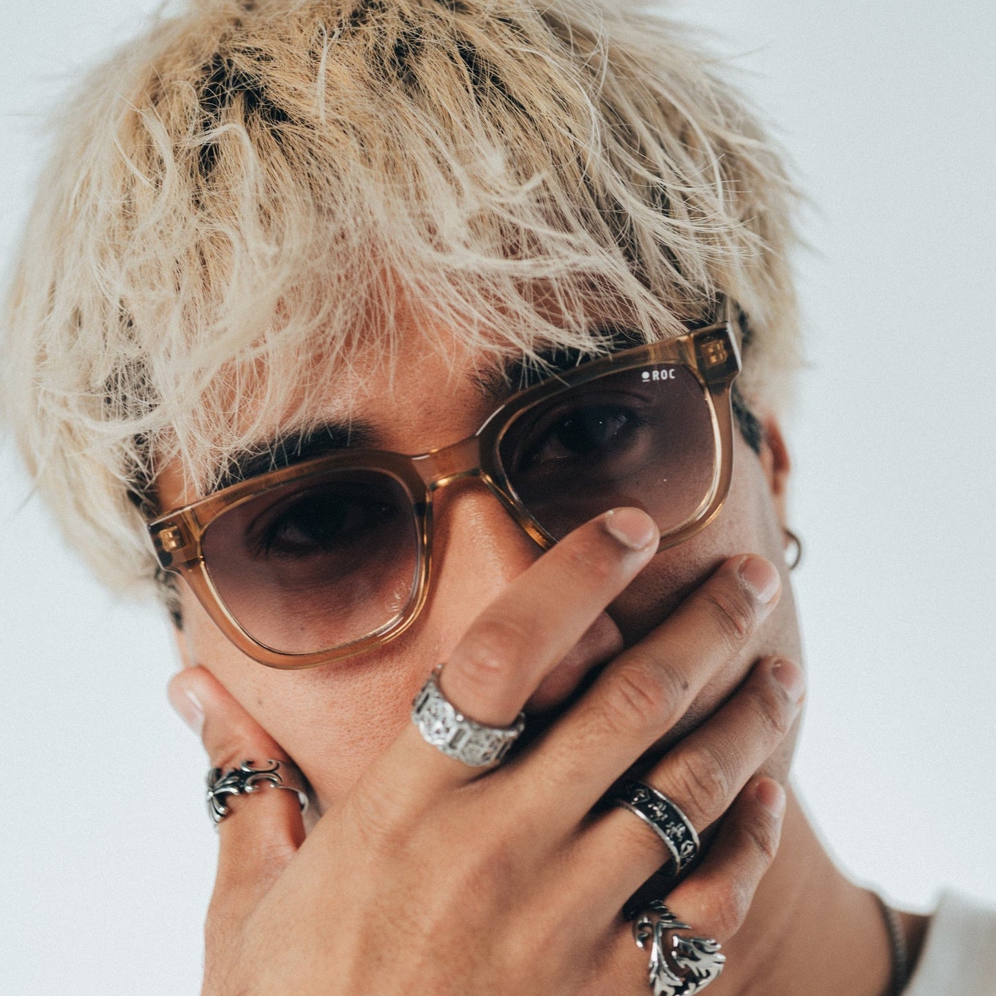 Fallout (Beige Gradient Smoke)