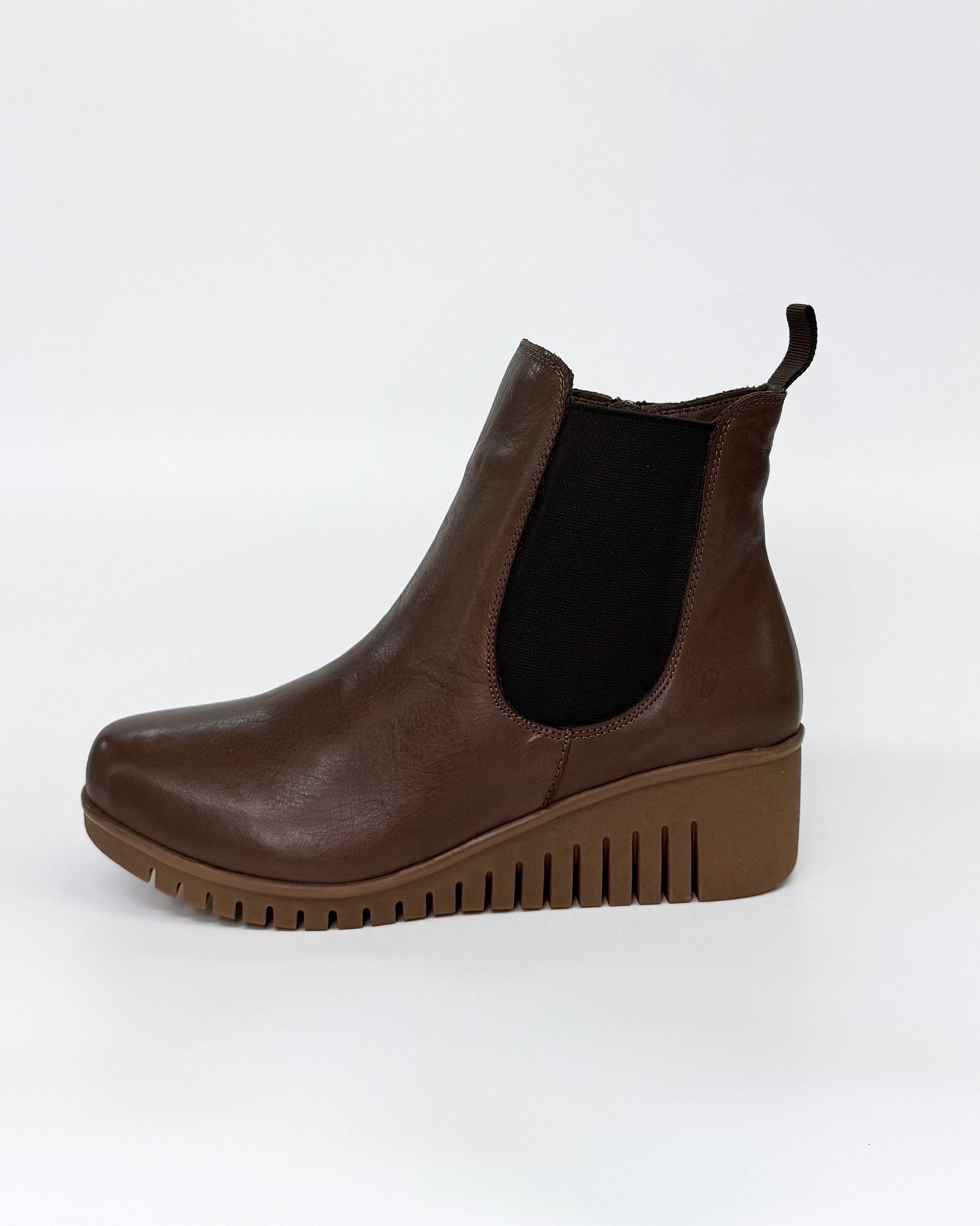 Sala Women's Fox Praline Leather Platform Ankle Boot | Gretel Lane