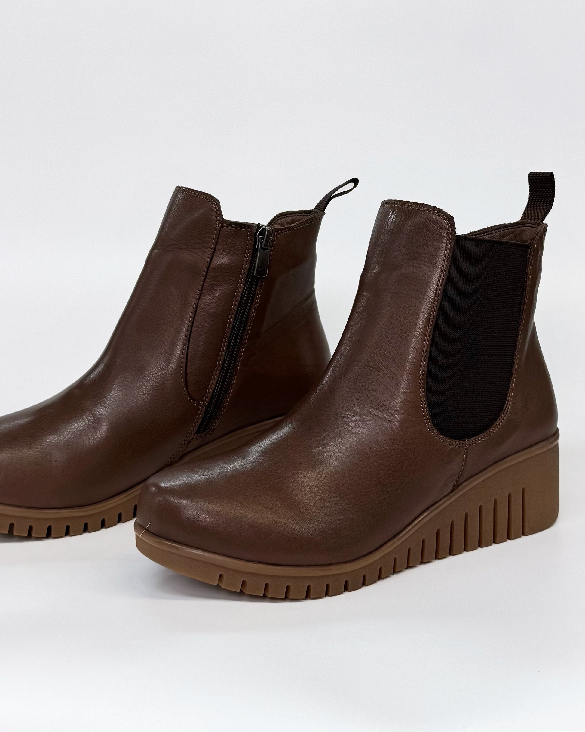 Sala Women's Fox Praline Leather Platform Ankle Boot | Gretel Lane