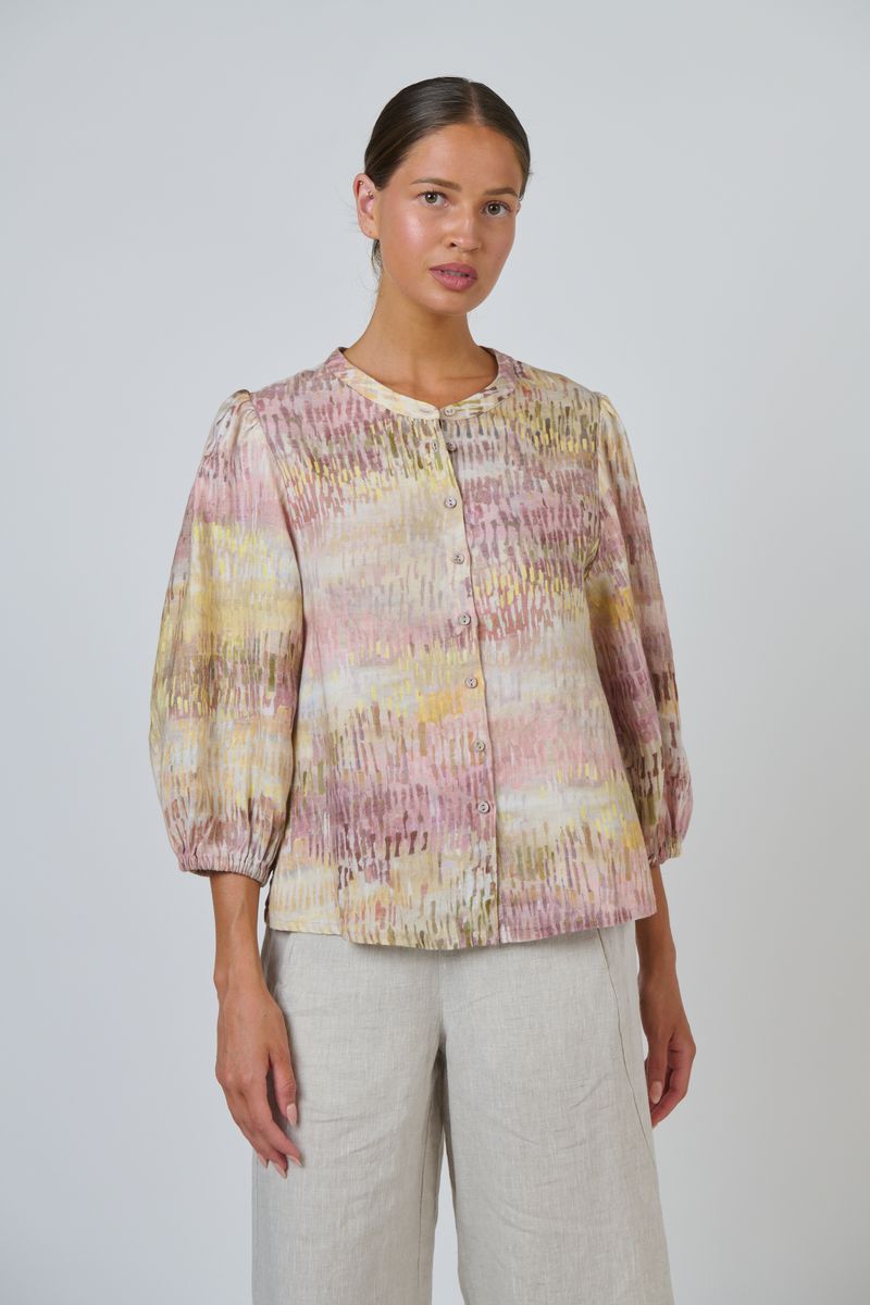 Naturals by O&J GA590 Women's Linen Puff Sleeve Top Jardin Print | Women's Clothing | Gretel Lane