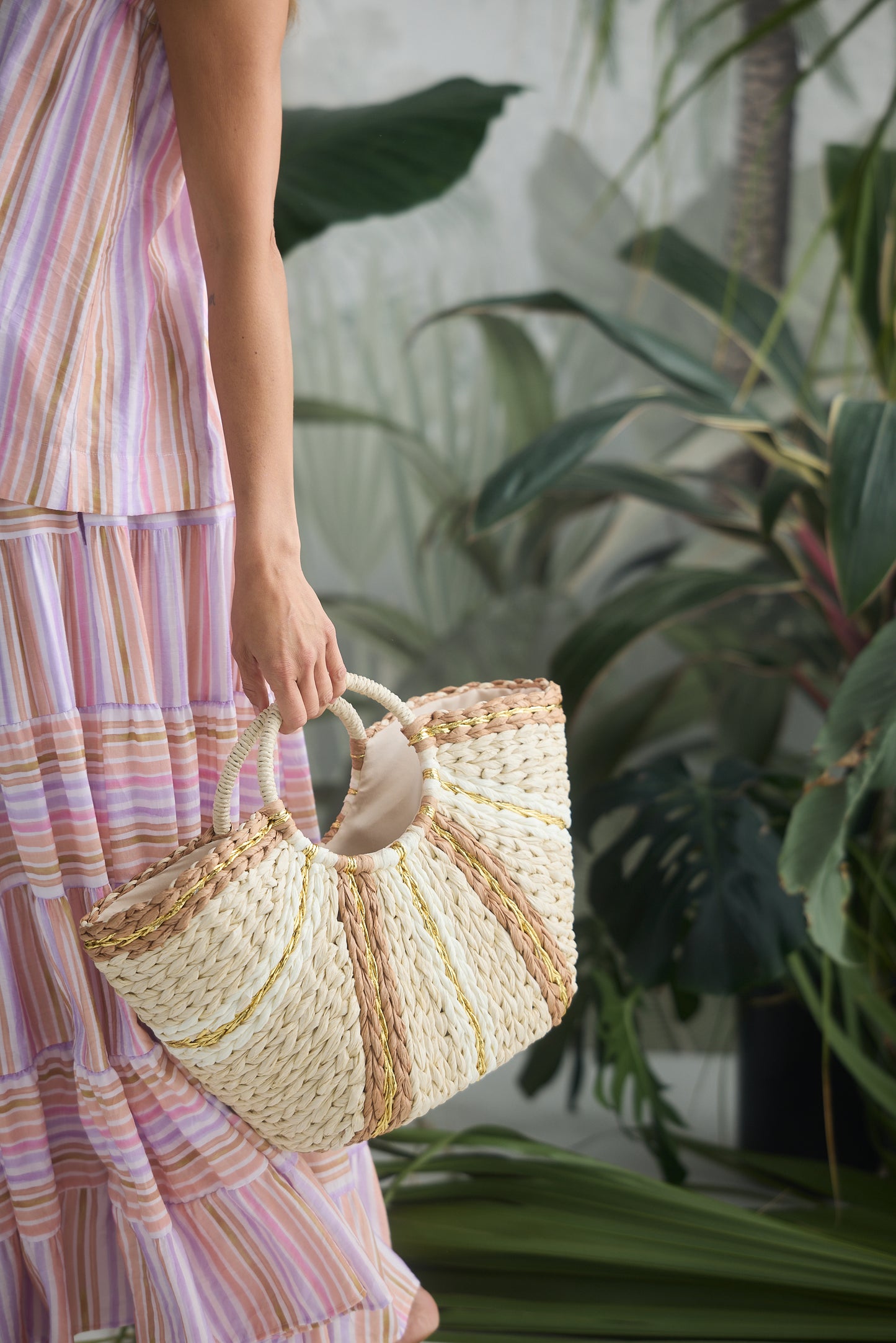 Valencia Basket (Tan w White)