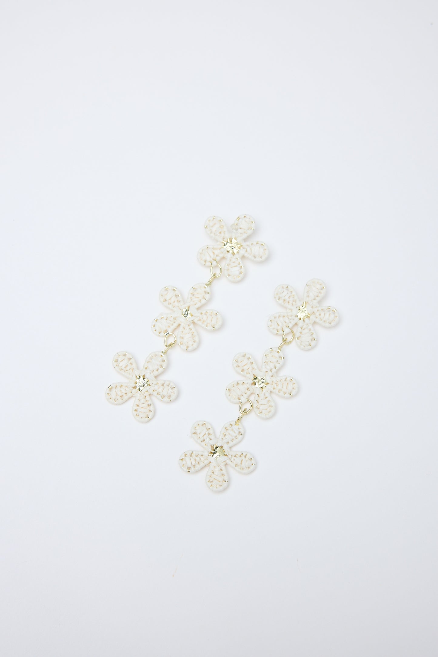 Camilla Earrings (Off White)