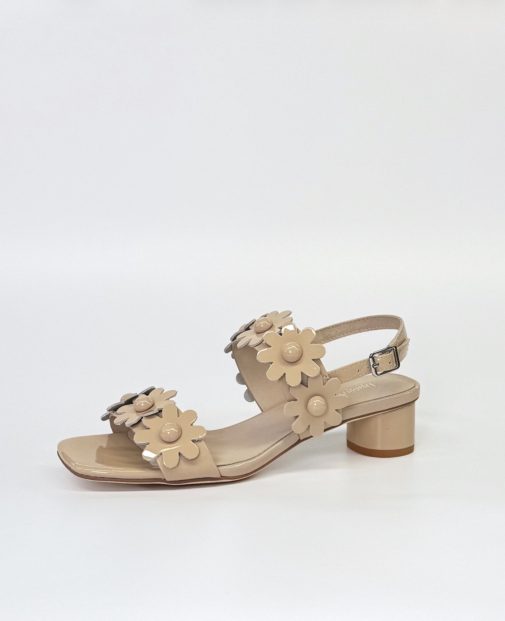 Django & Juliette Hatsyl Women's Flower Detail Sandal Nougat Patent Leather | Women's Shoes | Gretel Lane