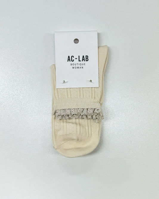 Low Cut Cable Frill Sock (Cream)