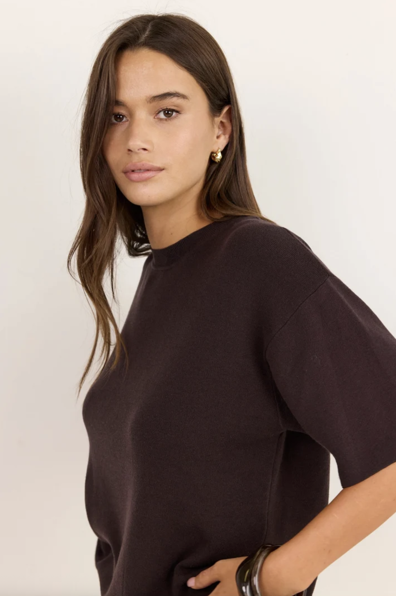 Stories Be Told Intrepid Relaxed Knit Tee Chocolate | Women's Tops | Gretel Lane