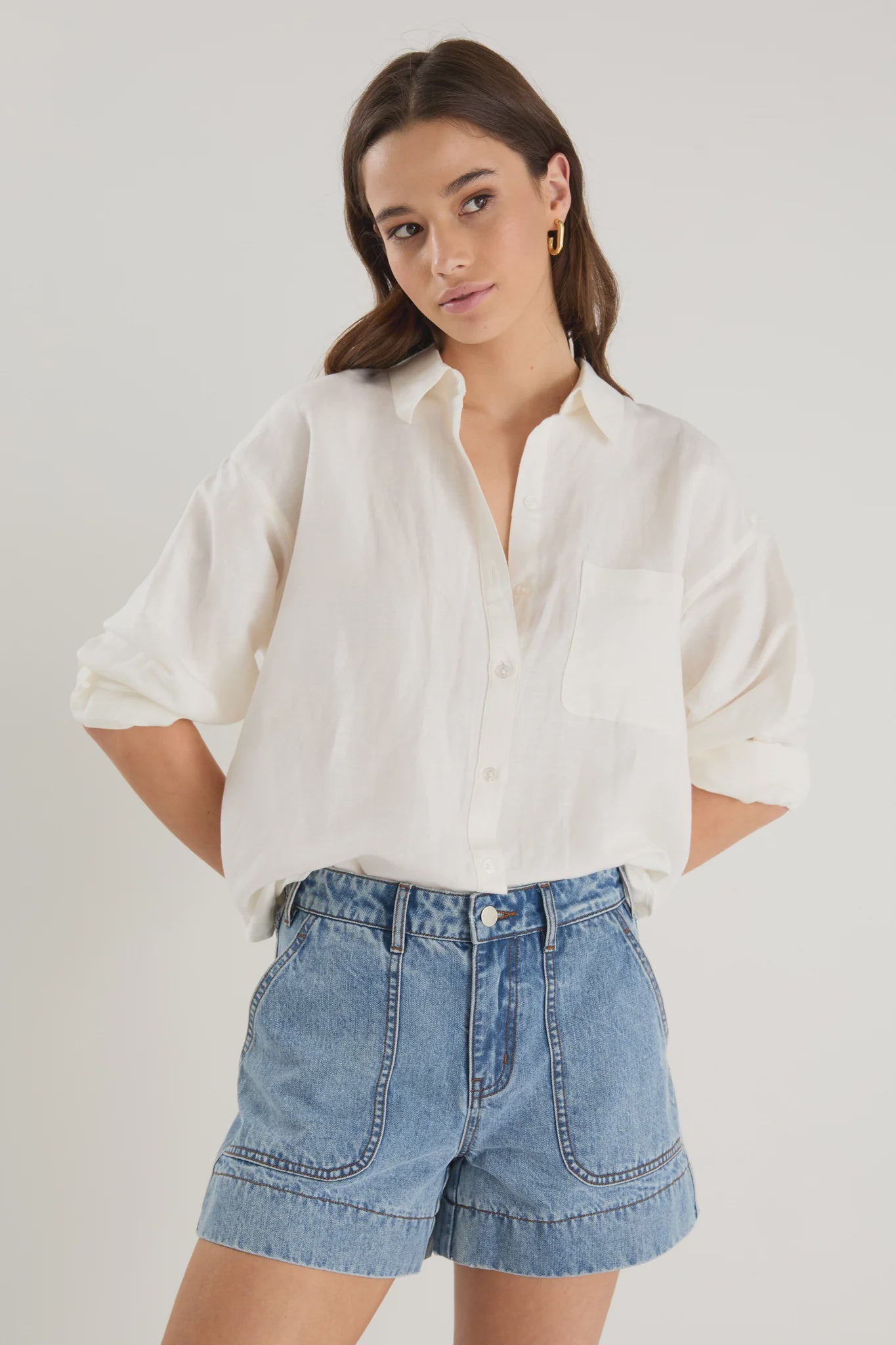 Kindly Pocket Front Denim Short (Mid Blue)