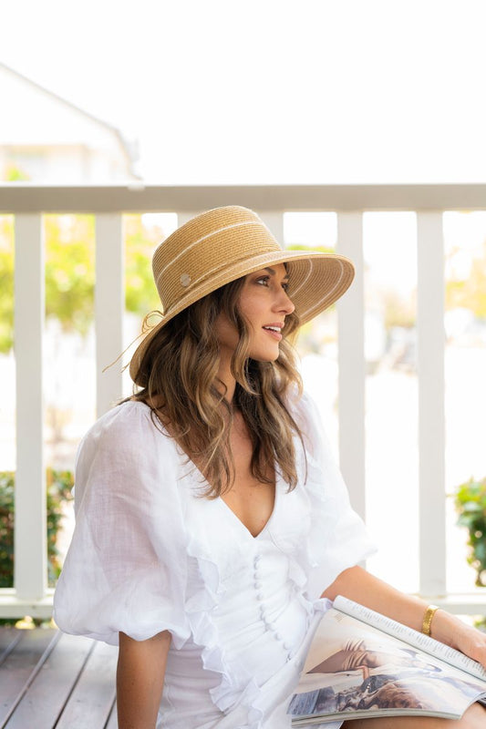 Leona Down Brim w White