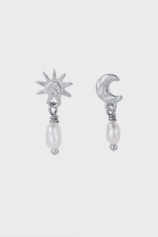 Zafino Luna Mismatched Pearl Drop Earring Silver | Women's Jewellery | Gretel Lane