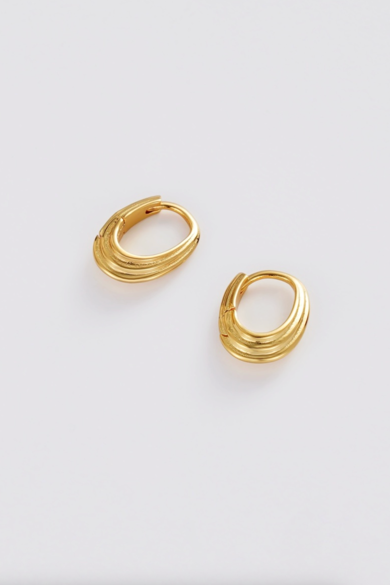 Zafino Marley Small Hoop Earring Gold | Gold Hoop Earrings | Gretel Lane