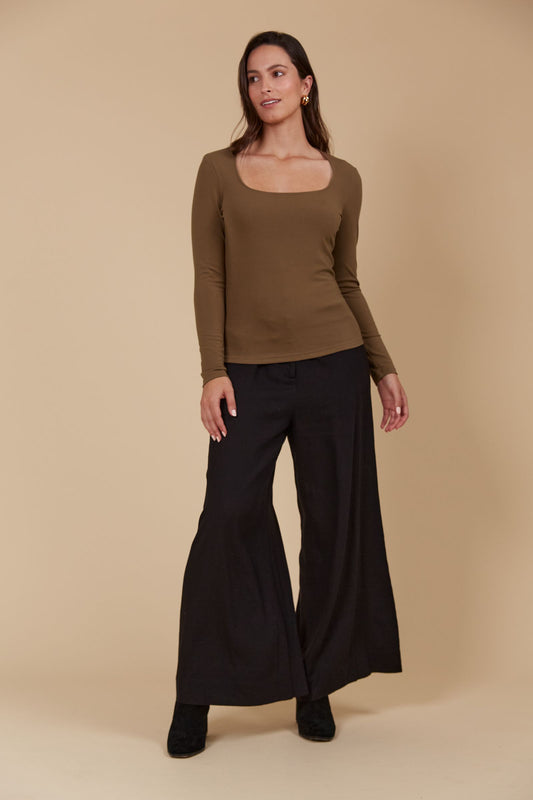 Naria Scoop Neck Top (Toffee)