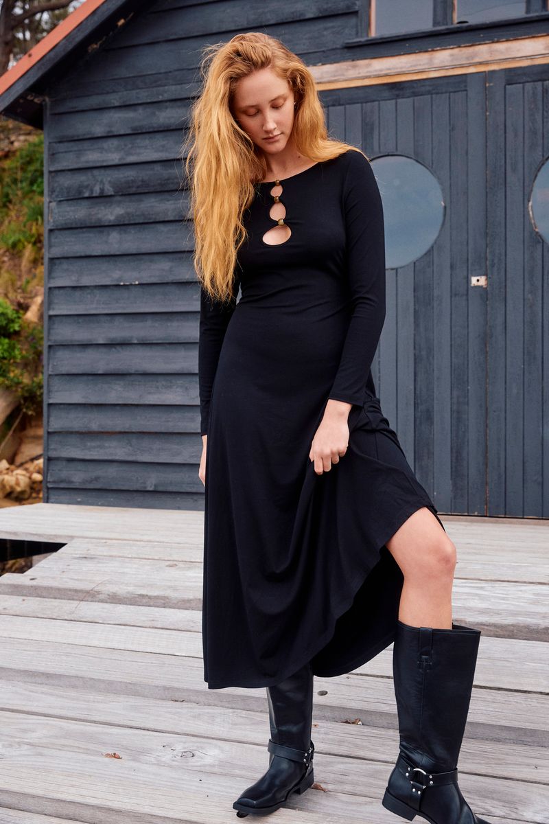Isle of Mine Women's Black Naria Bead Long Sleeve Midi Dress | Gretel Lane