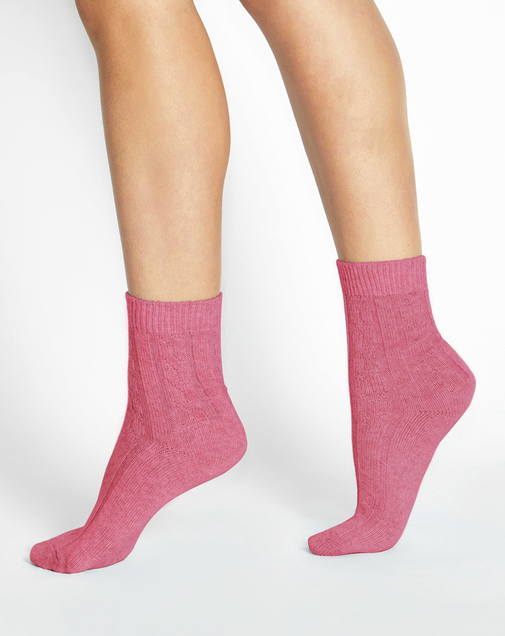 Levante Nina Wool Blend Cable Crew Sock in Rose | Women's Socks | Gretel Lane