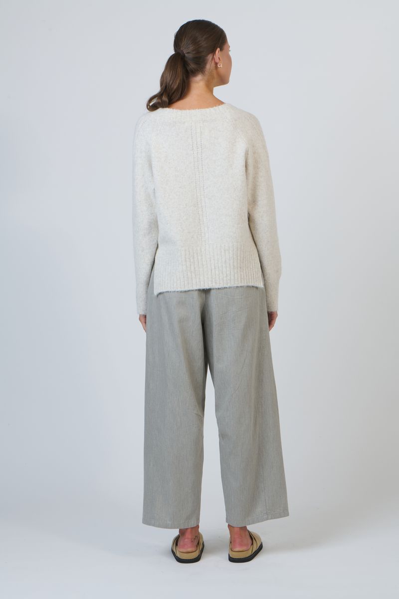 Natural by O&J OJ-W46 Women's V-neck Knit Jumper Dust | Women's Clothing | Gretel Lane
