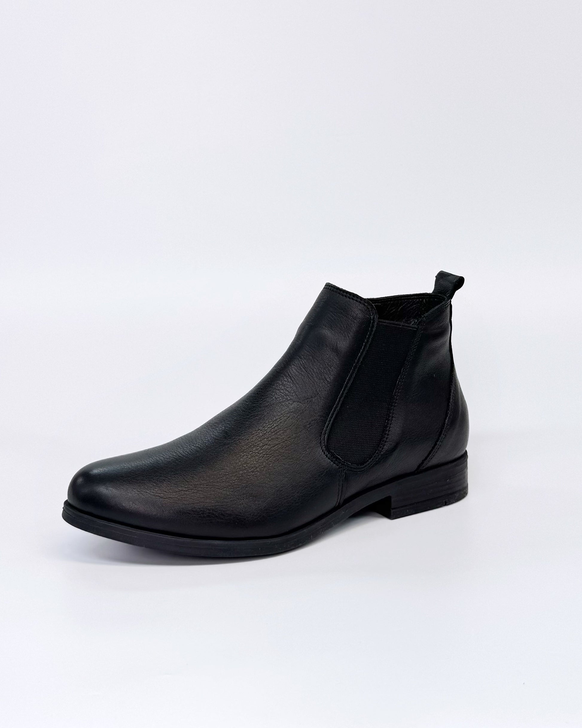 Thyme & Co Women's Low-cut Black Leather Paisley Boot | Gretel Lane