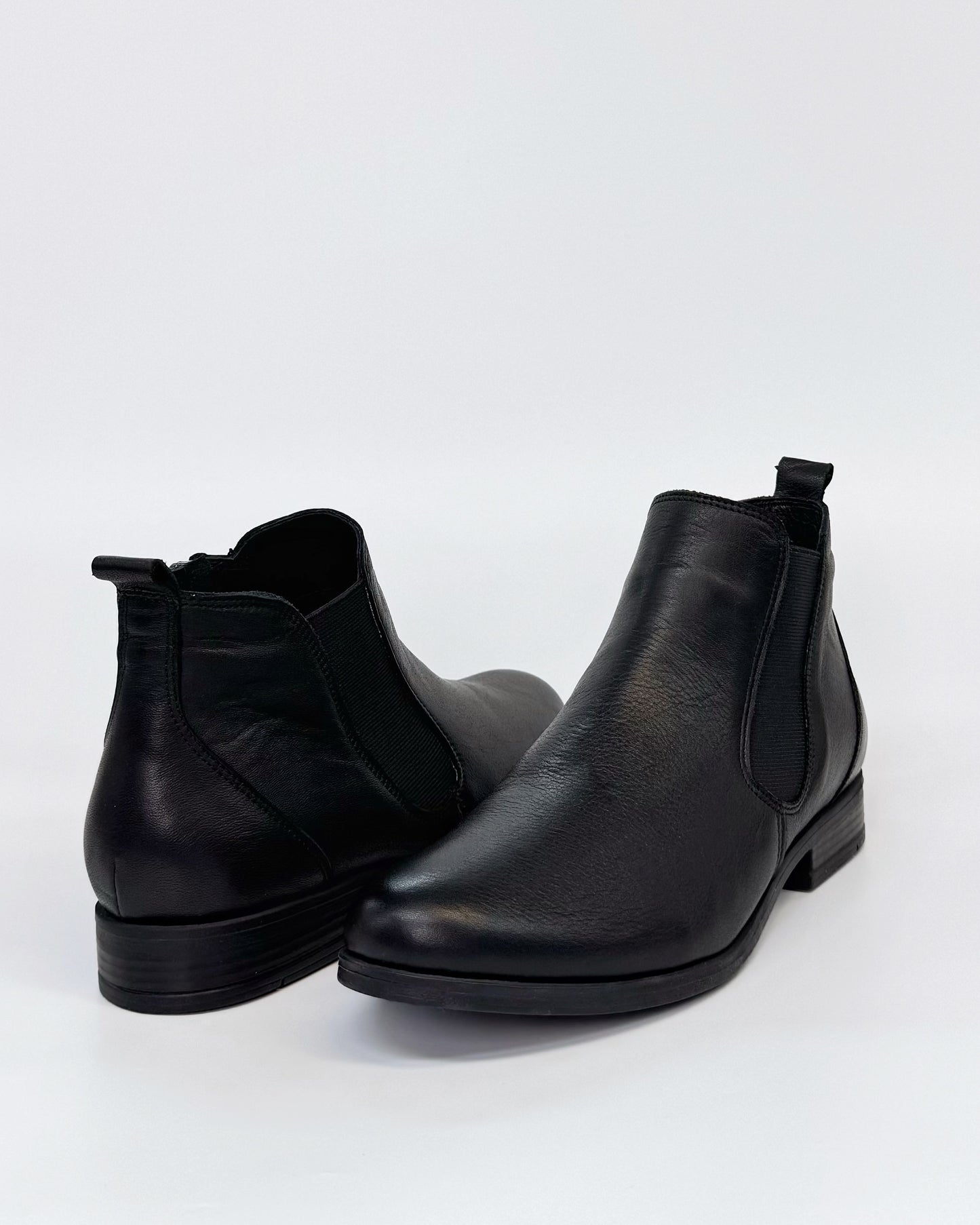 Thyme & Co Women's Low-cut Black Leather Paisley Boot | Gretel Lane