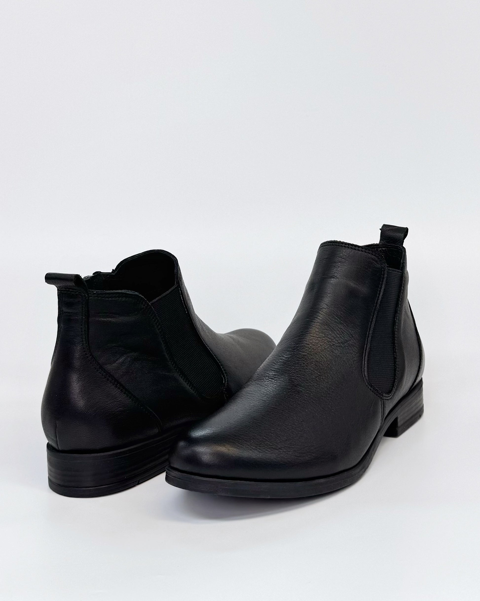 Thyme & Co Women's Low-cut Black Leather Paisley Boot | Gretel Lane