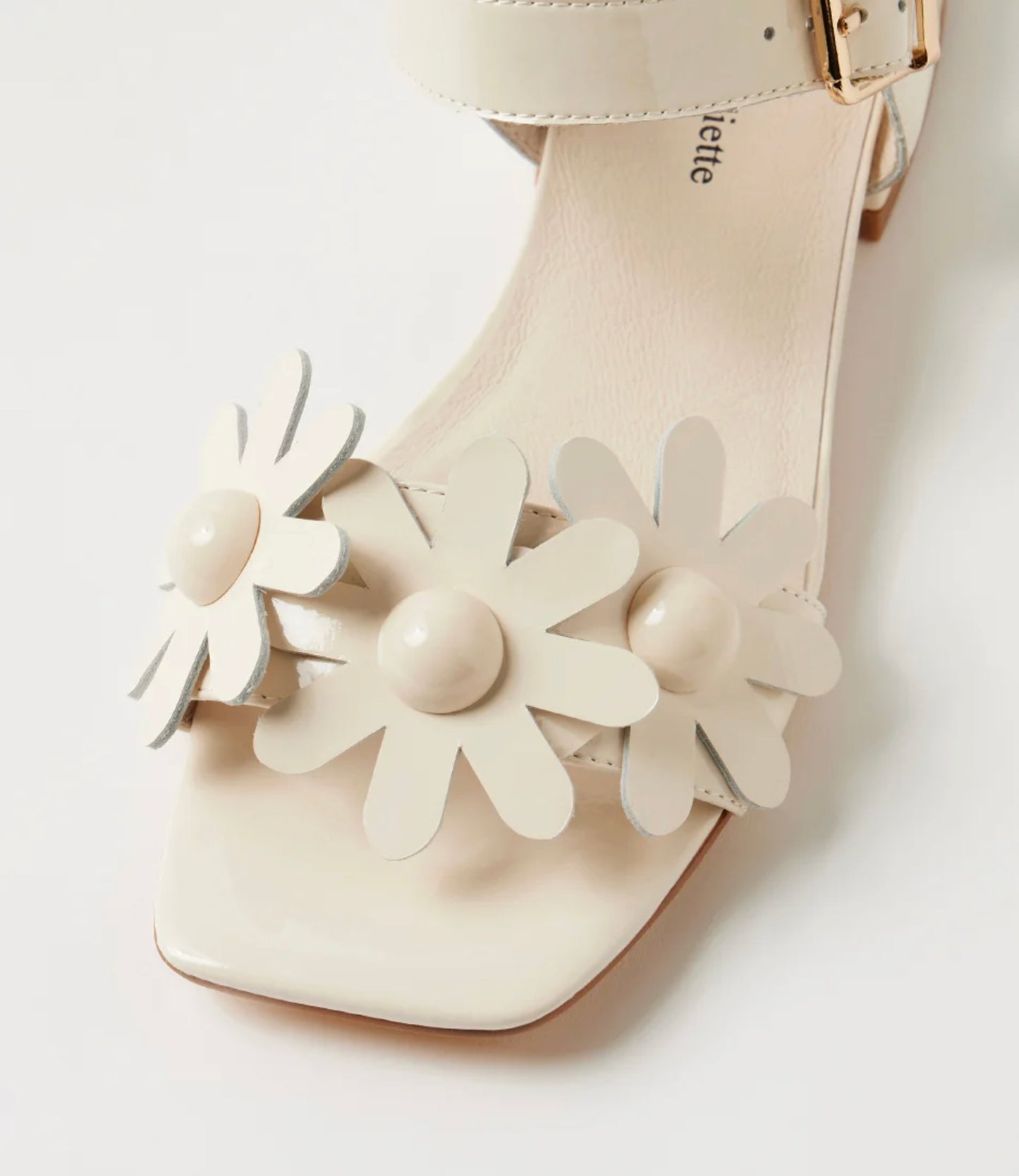 Django & Juliette Penee Low Heel Patent Leather Sandal Ivory | Women's Sandals | Gretel Lane