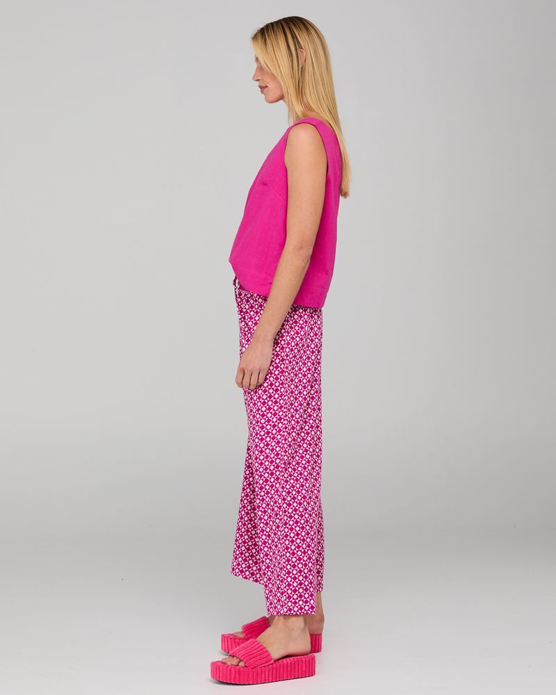 Ria Pant (Naples Viola)