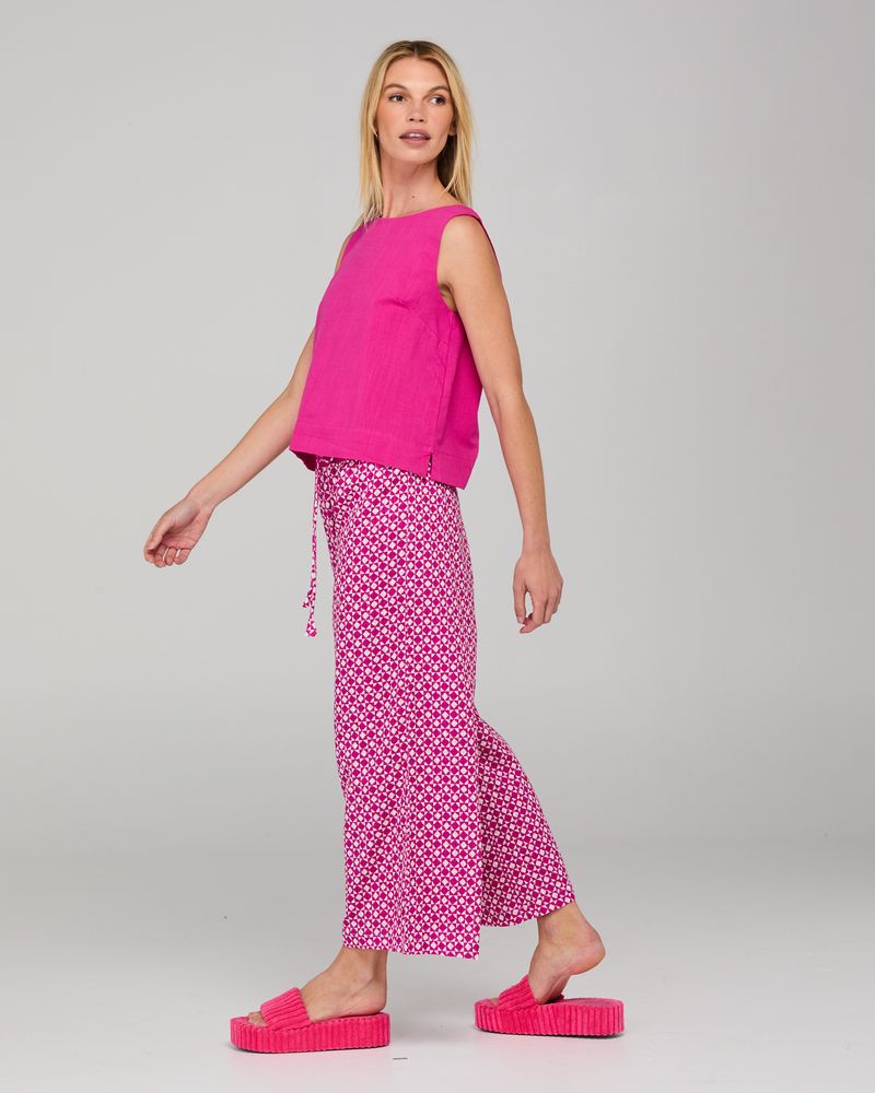 Ria Pant (Naples Viola)