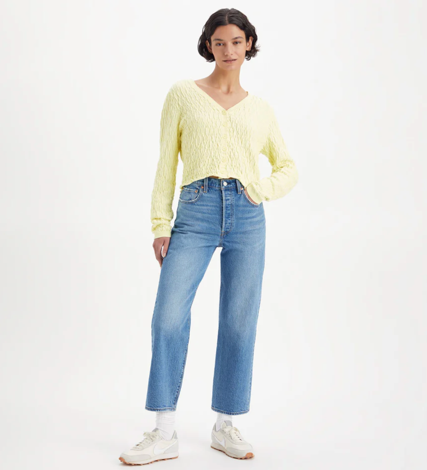 Levi's Women's Ribcage Ankle Jeans in Light Blue Denim | Gretel Lane