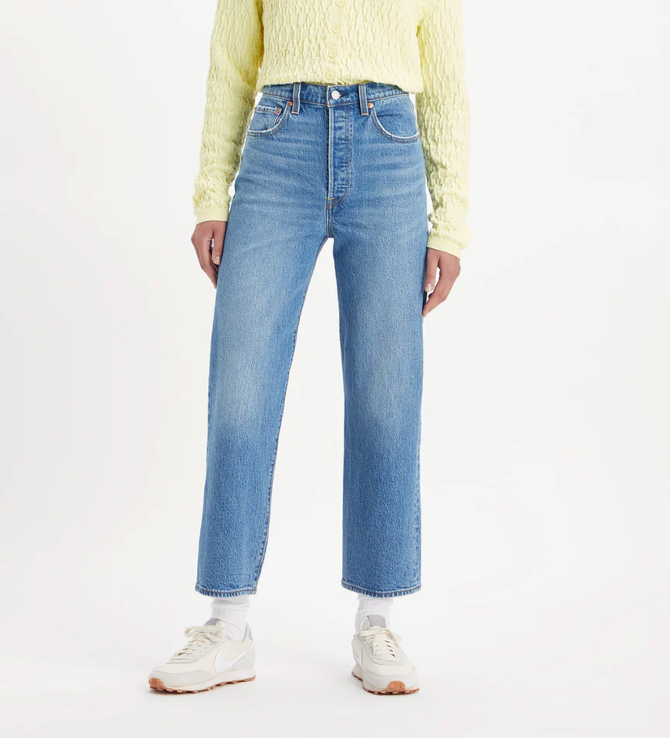 Levi's Women's Ribcage Ankle Jeans in Light Blue Denim | Gretel Lane