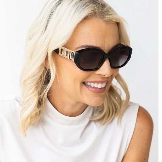 Teagan (Black Gold Smoke)