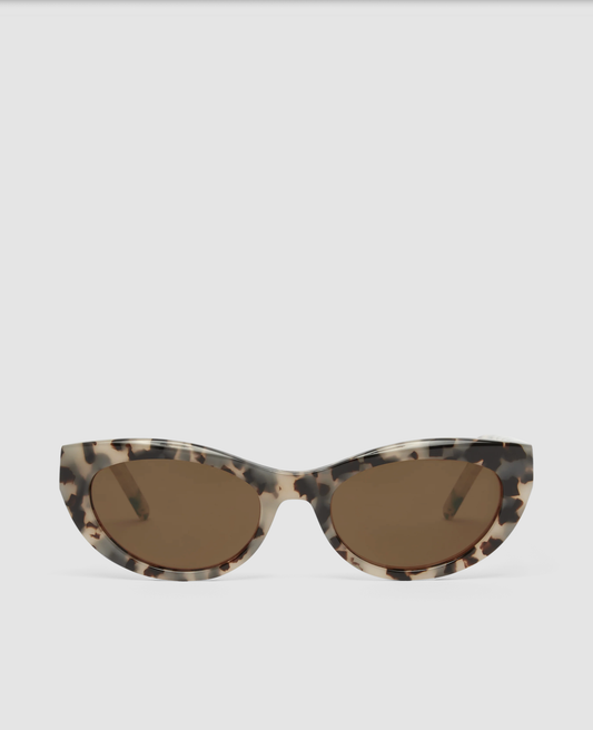 Banbé Eyewear Women's Estella Cat Eye Sunglasses in Blonde Tortoiseshell | Gretel Lane