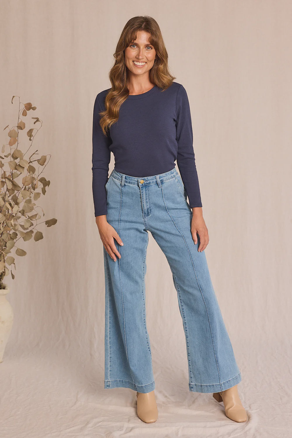 Wide Leg Jeans (Light Wash)